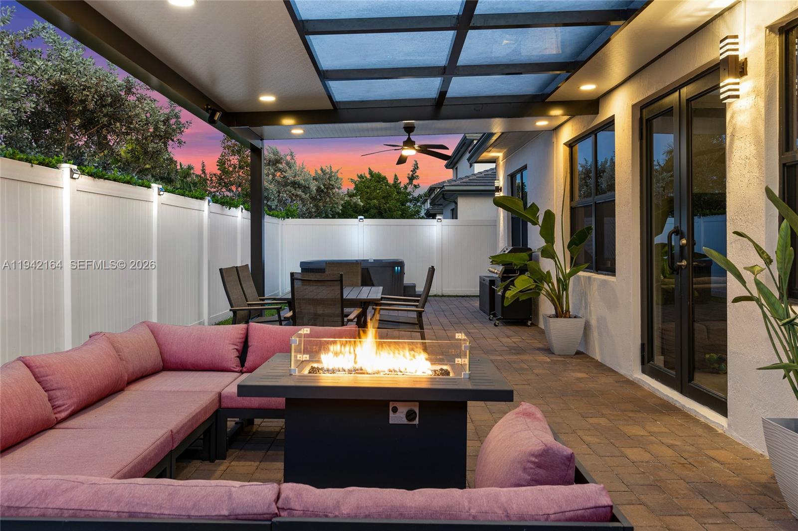 TUSCAN ISLES - Residential