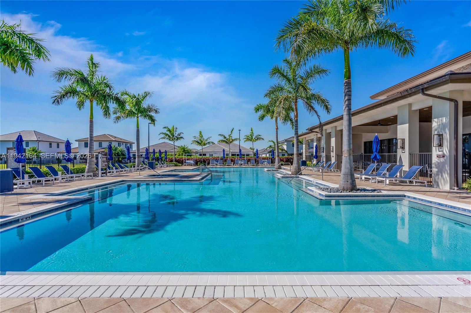 TUSCAN ISLES - Residential