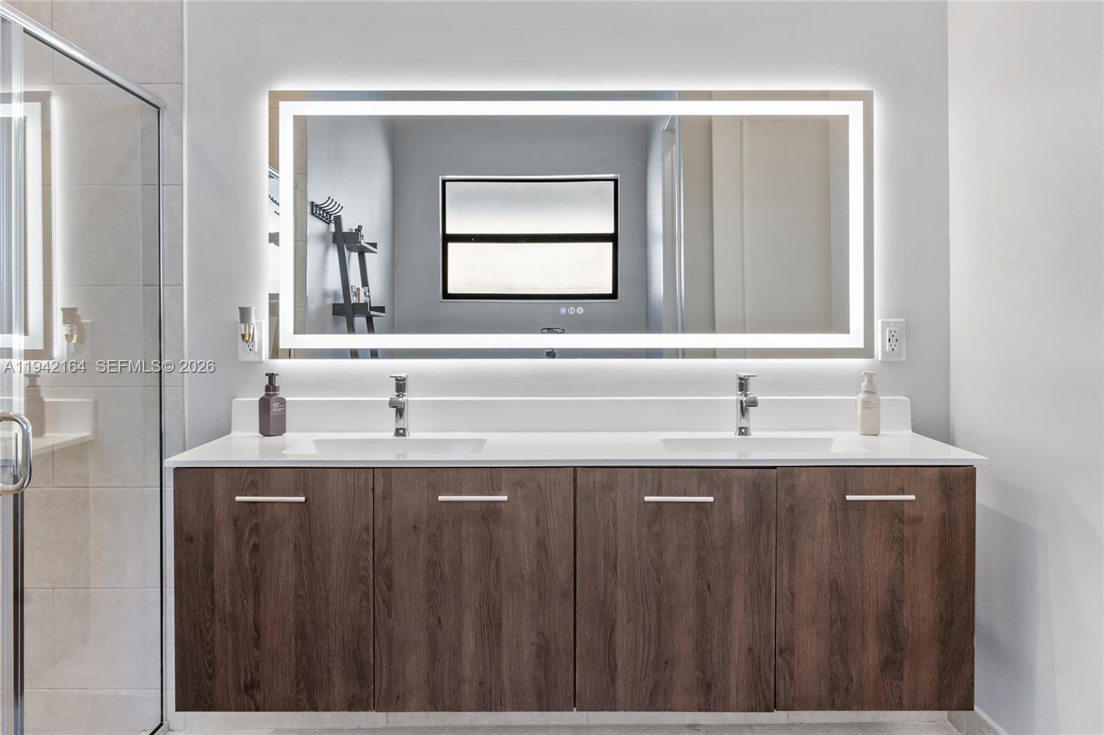 TUSCAN ISLES - Residential