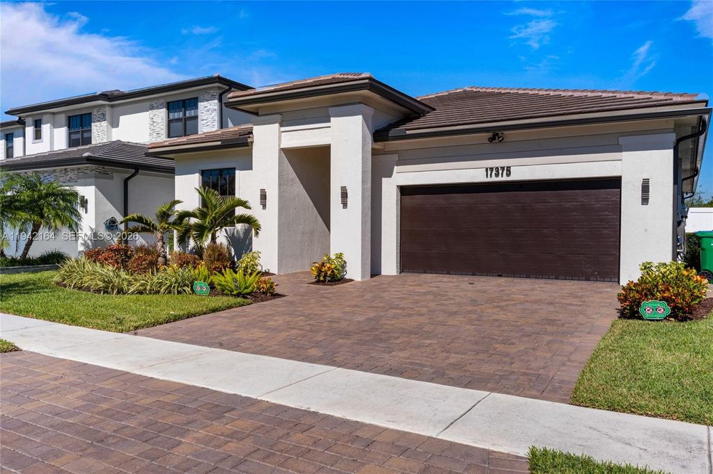 Photo of 17375 SW 41st St, Miramar, FL 33029 (MLS # A11942164)