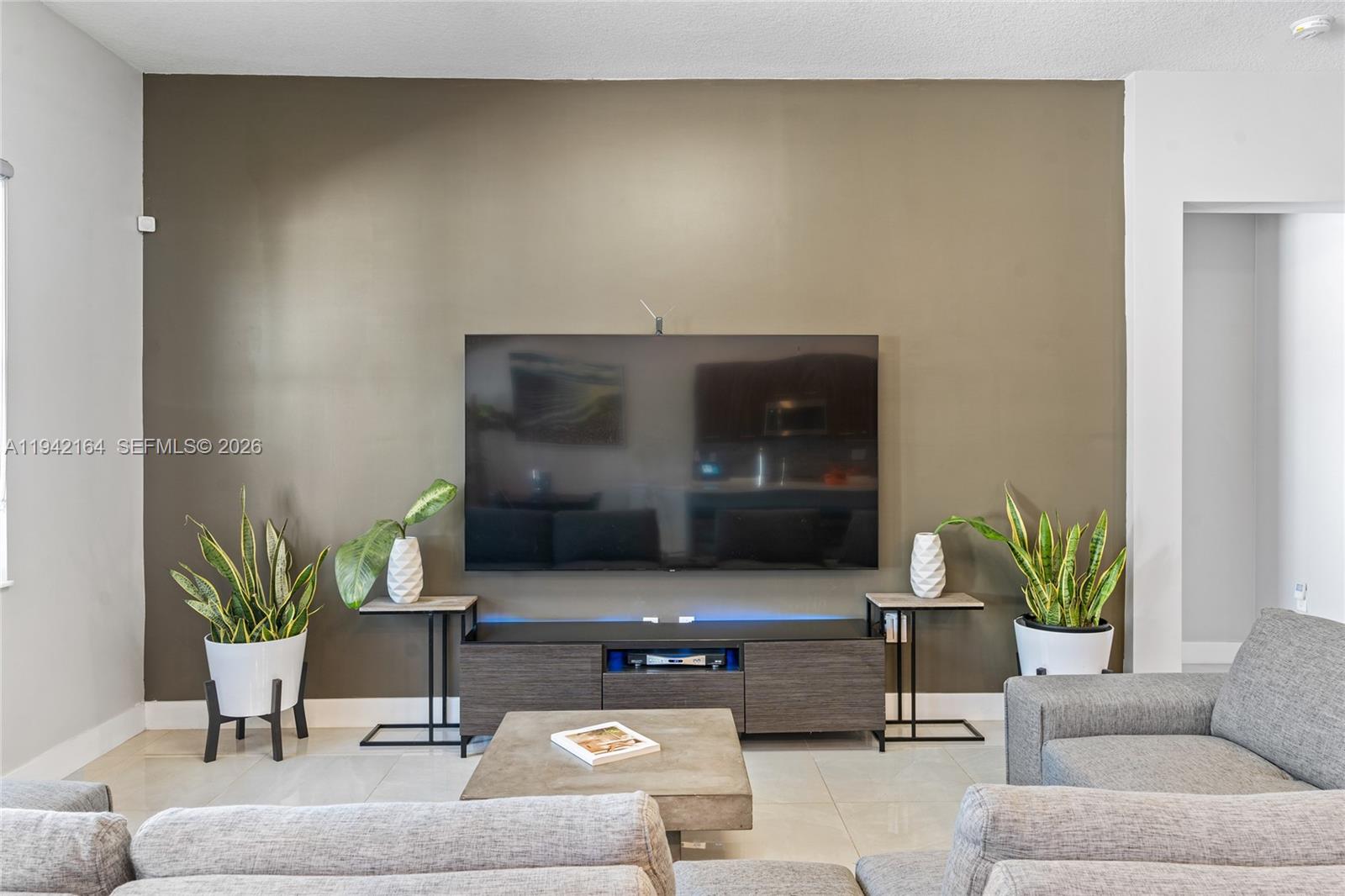 TUSCAN ISLES - Residential