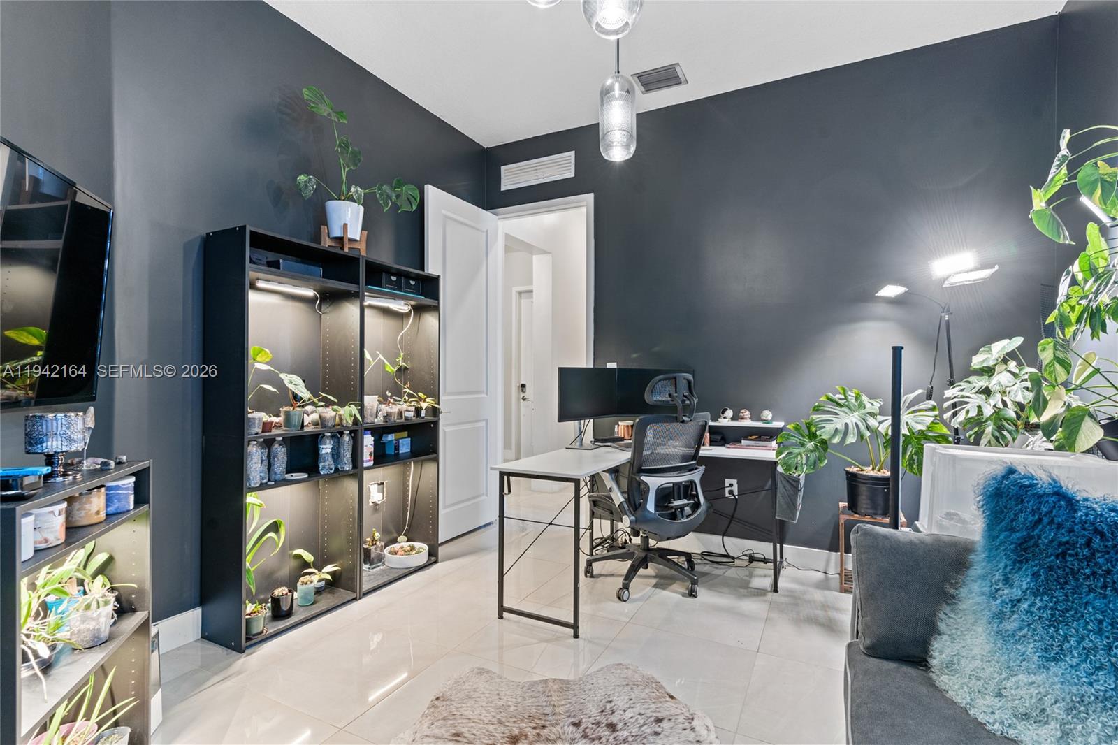 TUSCAN ISLES - Residential