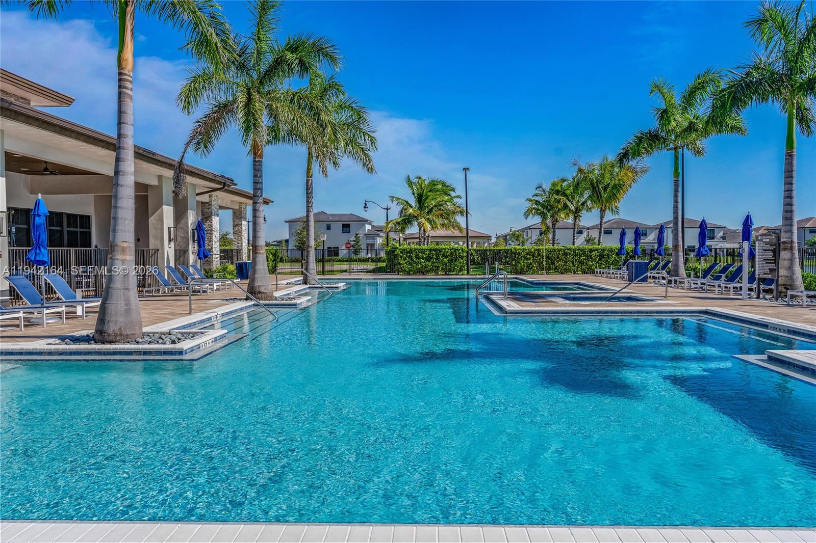 TUSCAN ISLES - Residential