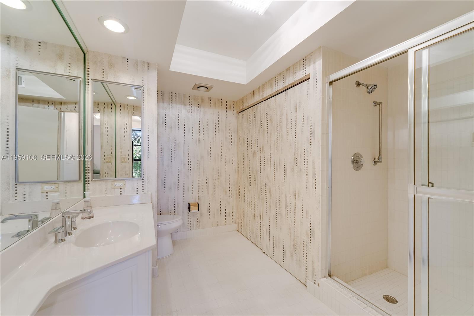 HAMPTONS WEST CONDO - Residential