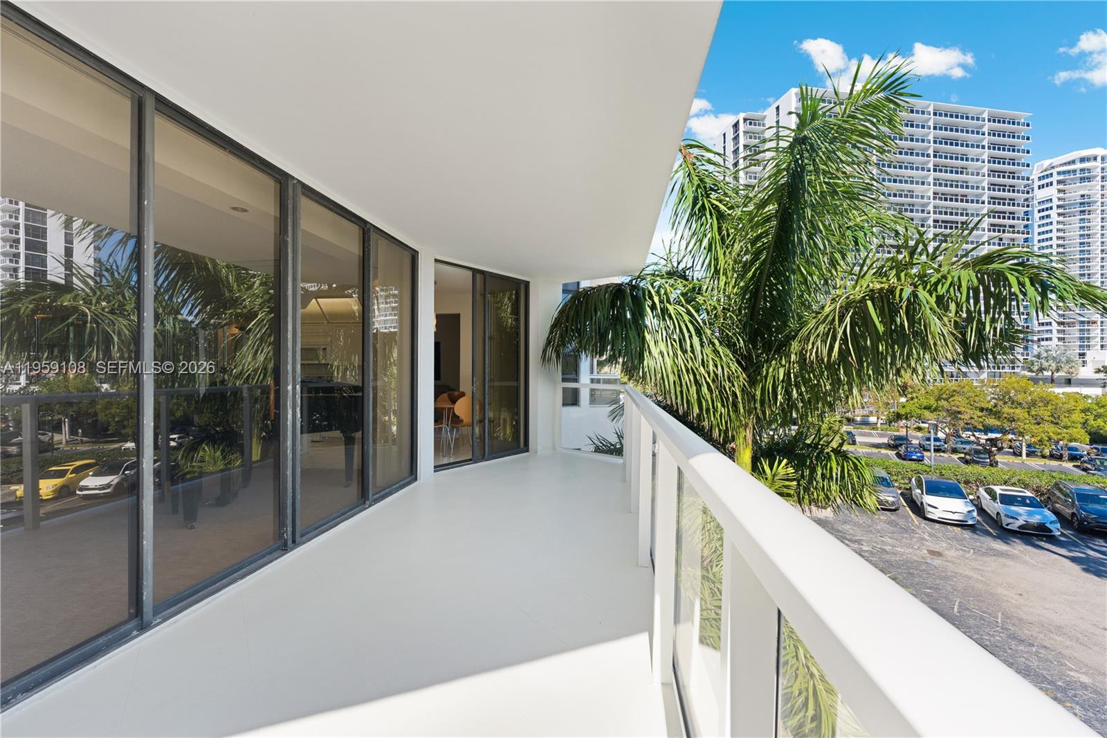 HAMPTONS WEST CONDO - Residential