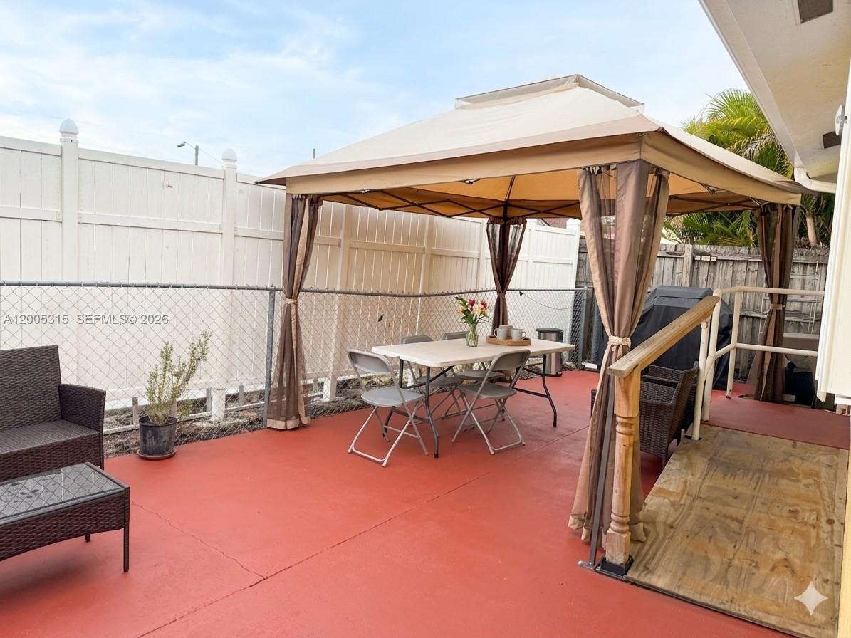 SHADY GROVE - Residential Income