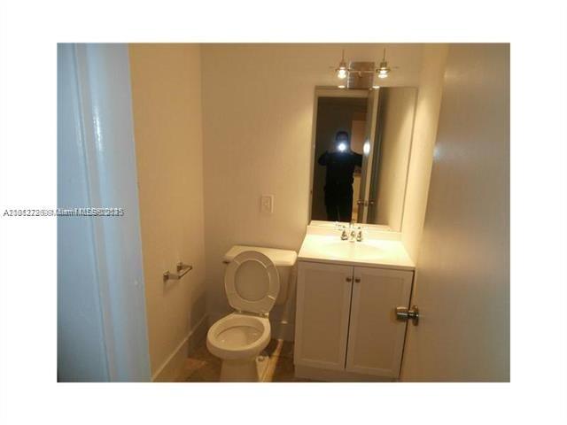 OLA CONDO - Residential Lease