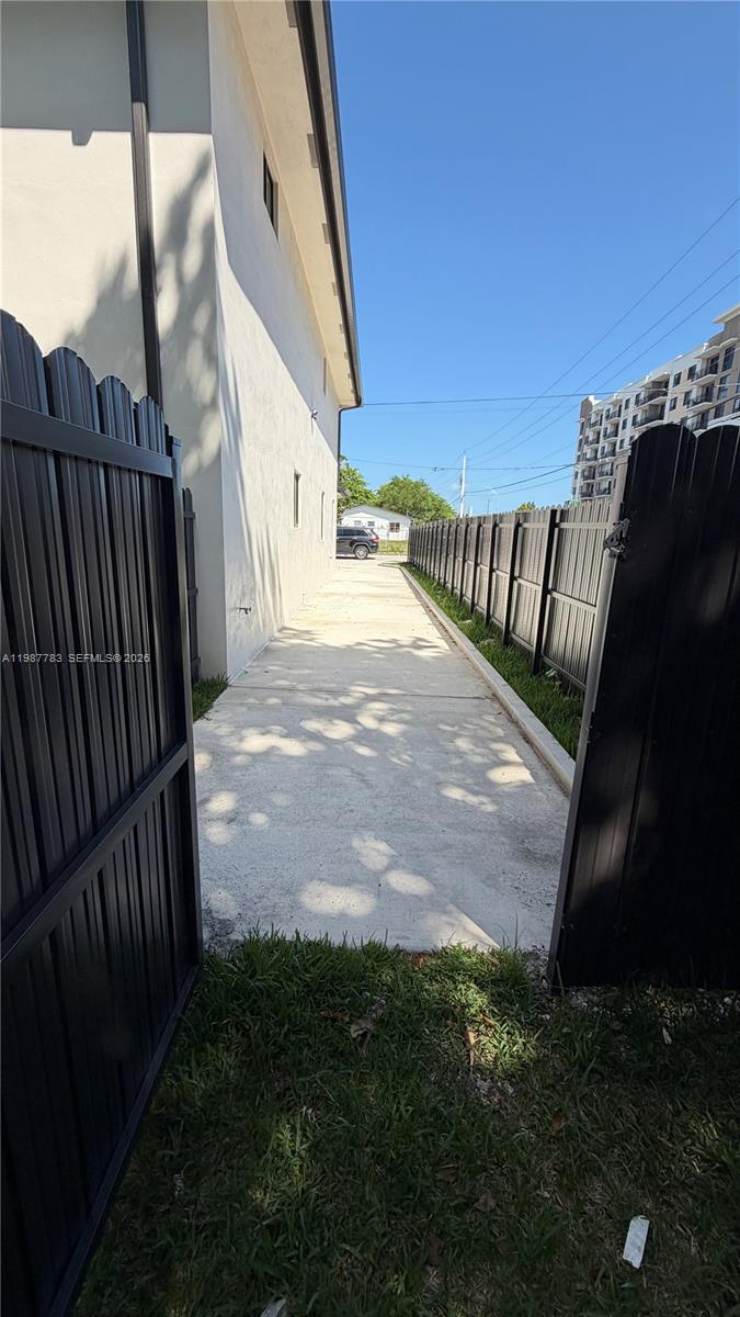 PLAT OF - Residential Lease