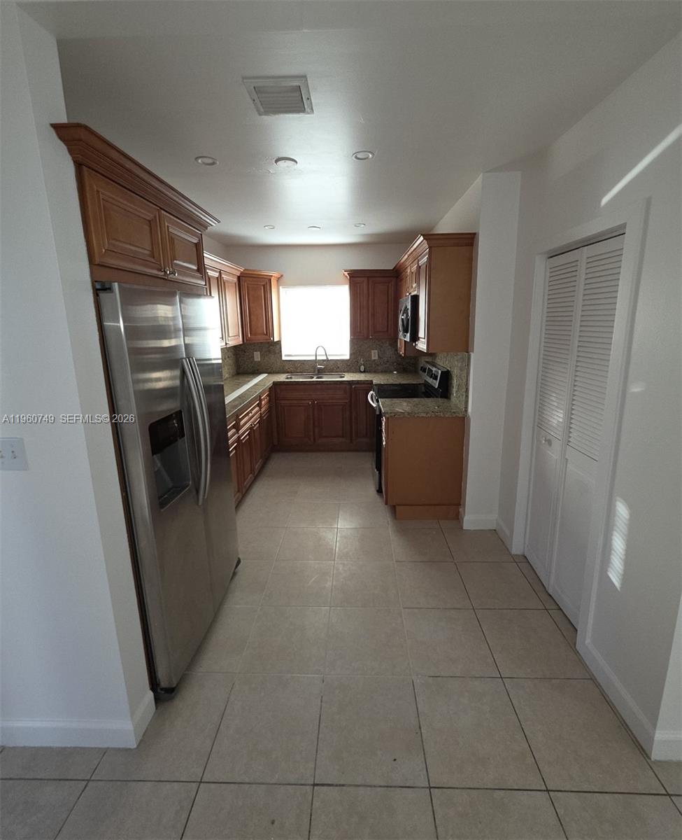 REID MANOR - Residential