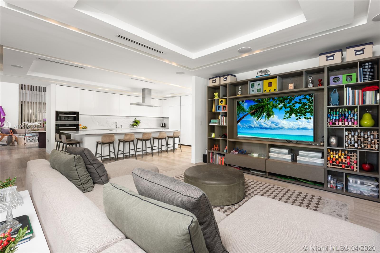 TROPICAL ISLE HOMES SUB 2 - Residential