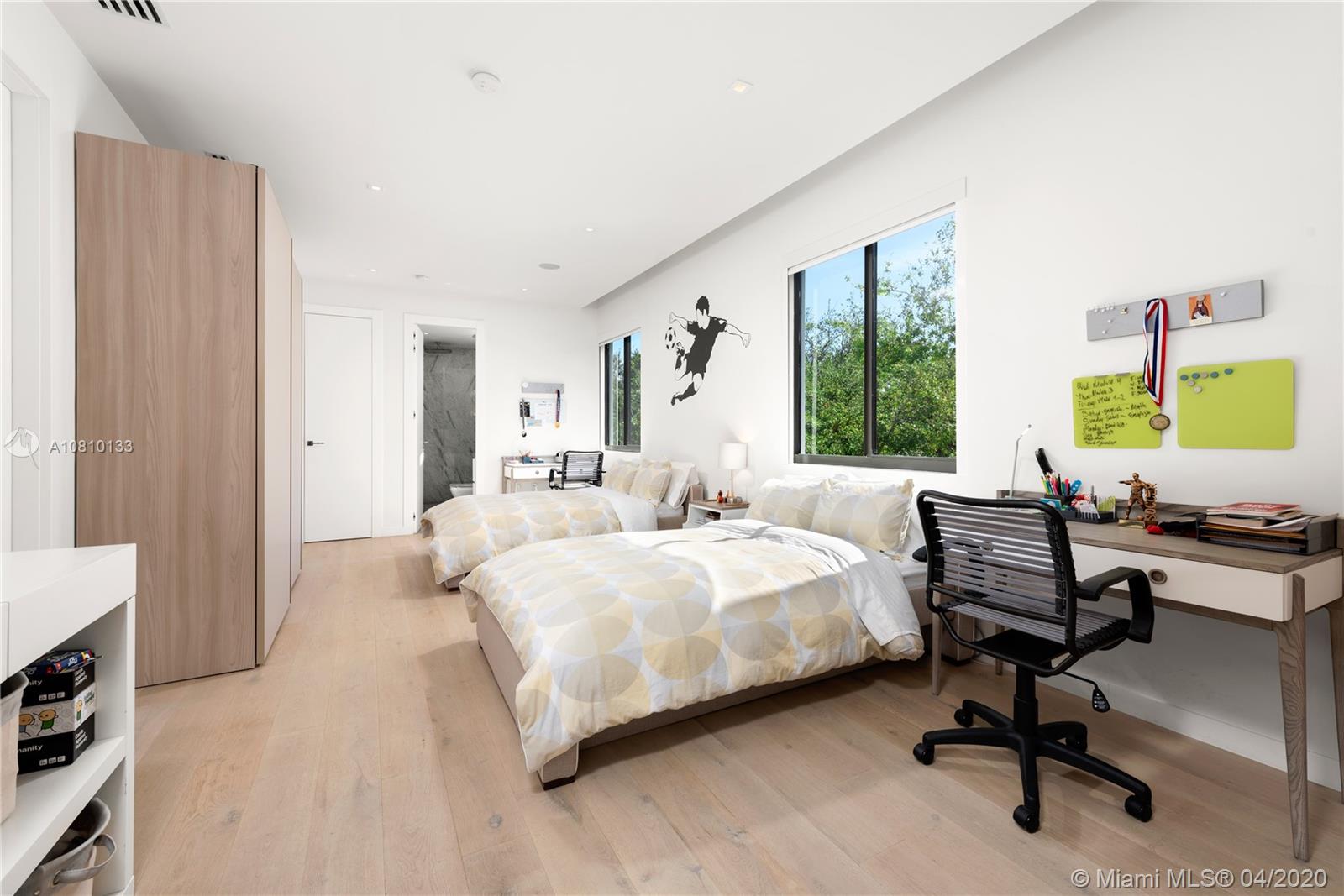 TROPICAL ISLE HOMES SUB 2 - Residential