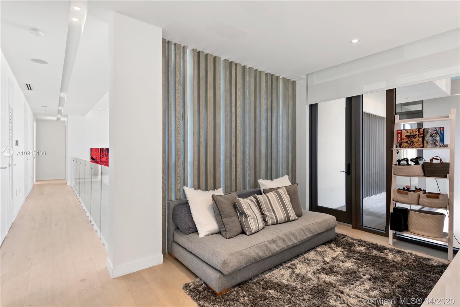 TROPICAL ISLE HOMES SUB 2 - Residential