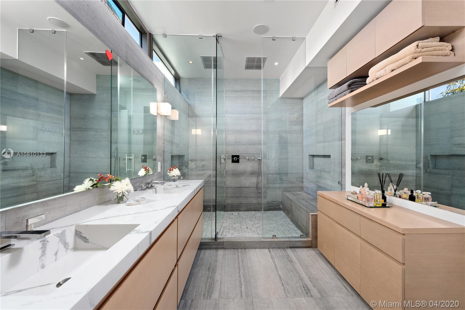 TROPICAL ISLE HOMES SUB 2 - Residential