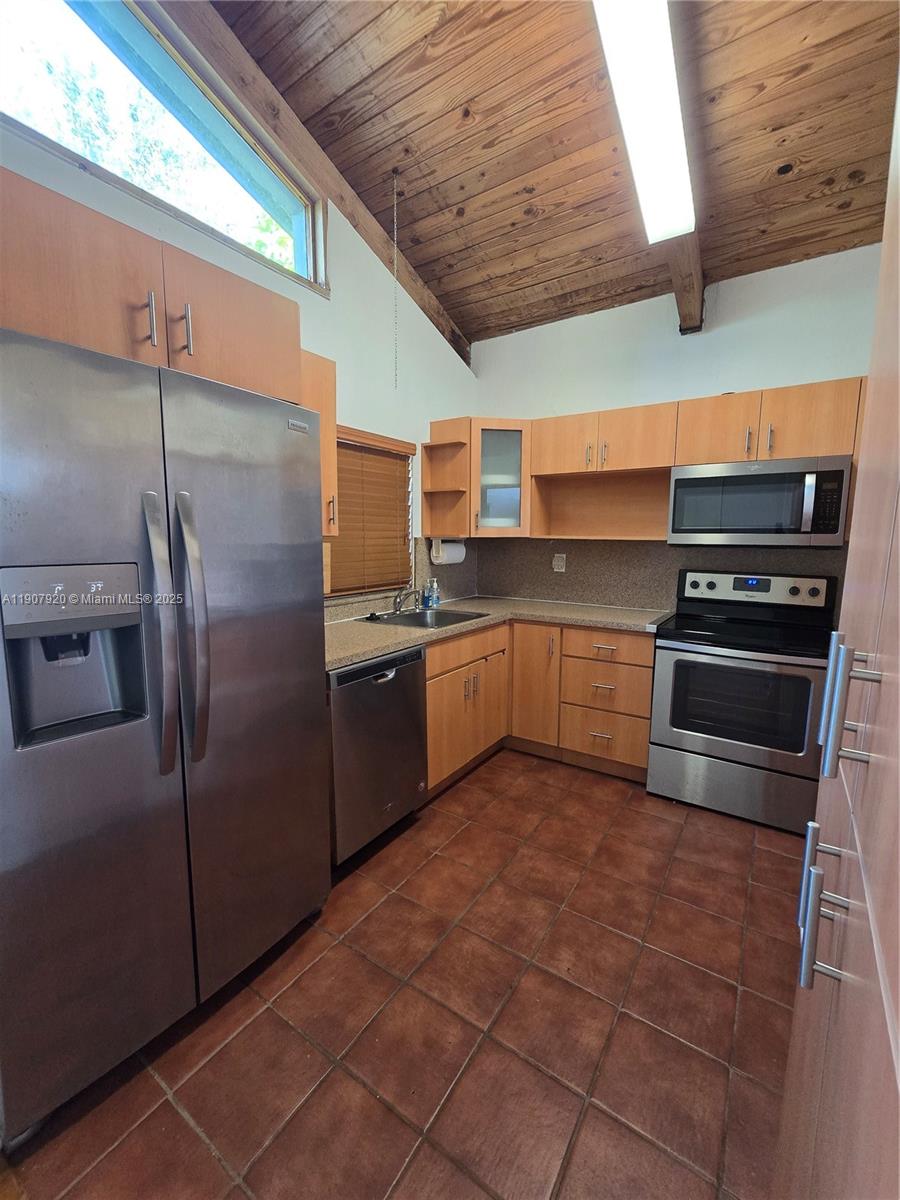 KILLIAN PINES TOWNHOUSES - Residential Lease