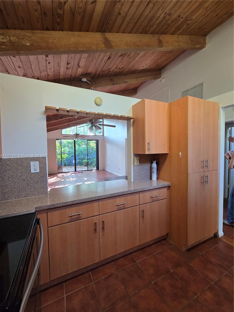 KILLIAN PINES TOWNHOUSES - Residential Lease