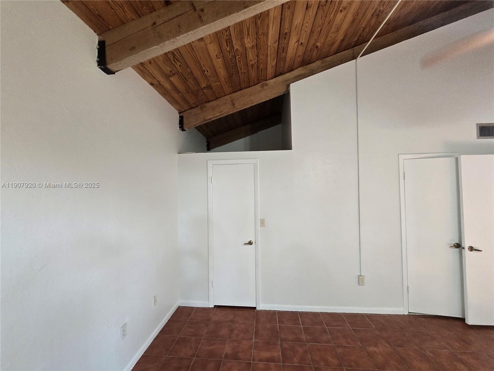 KILLIAN PINES TOWNHOUSES - Residential Lease