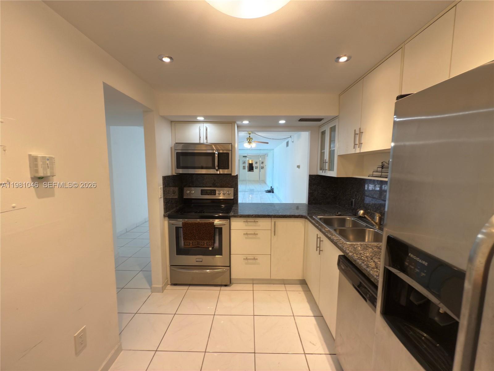 AVENTURA ELDORADO CONDO - Residential Lease