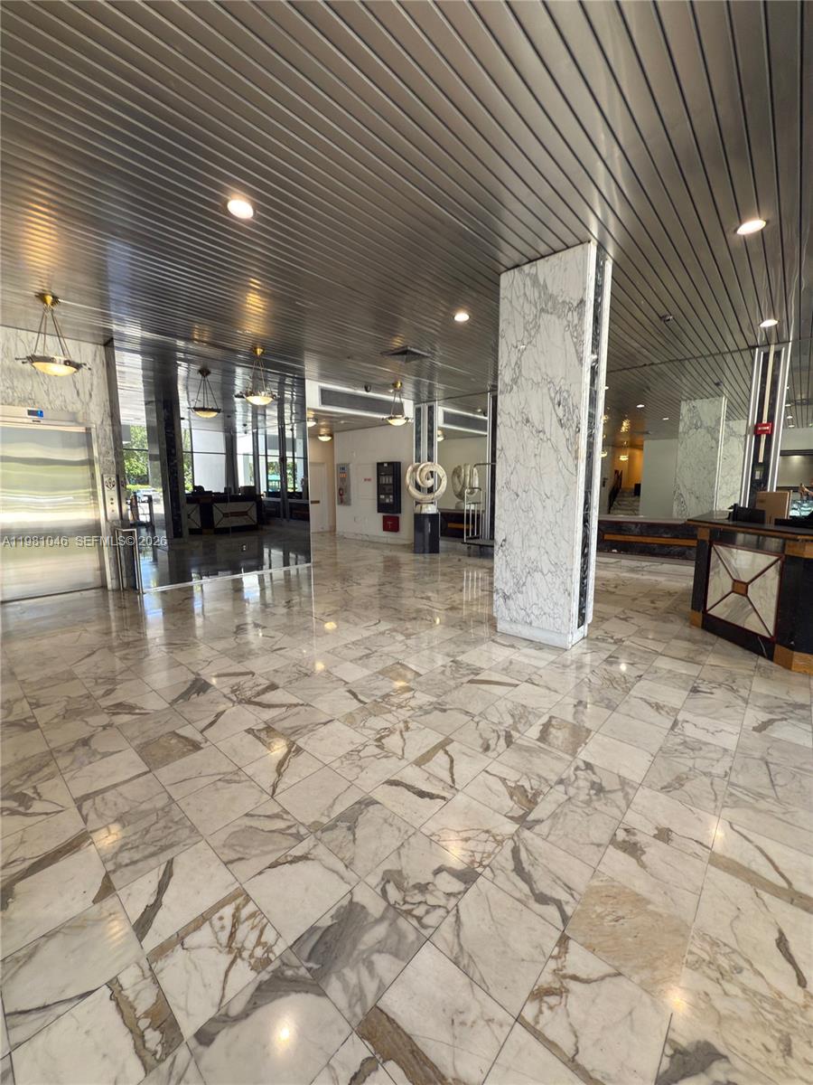 AVENTURA ELDORADO CONDO - Residential Lease