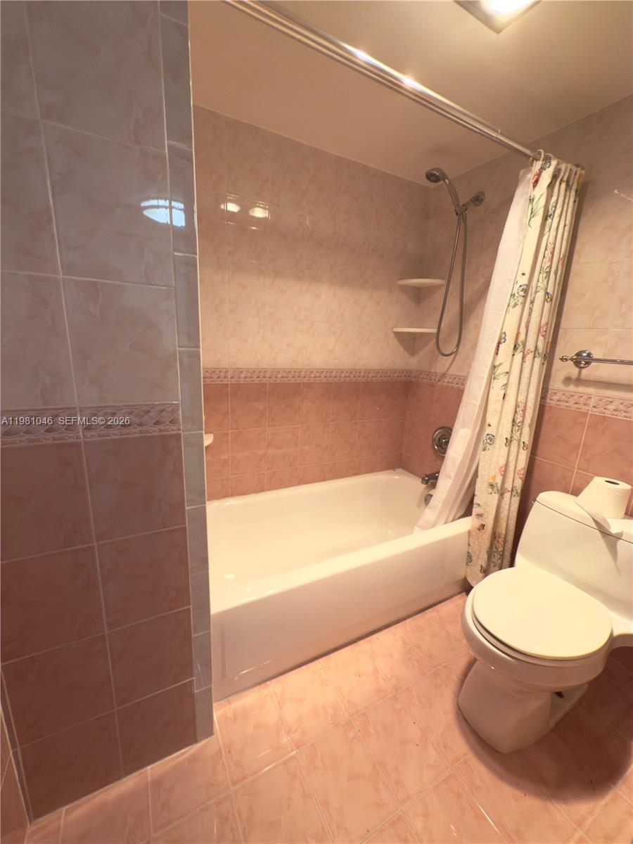 AVENTURA ELDORADO CONDO - Residential Lease