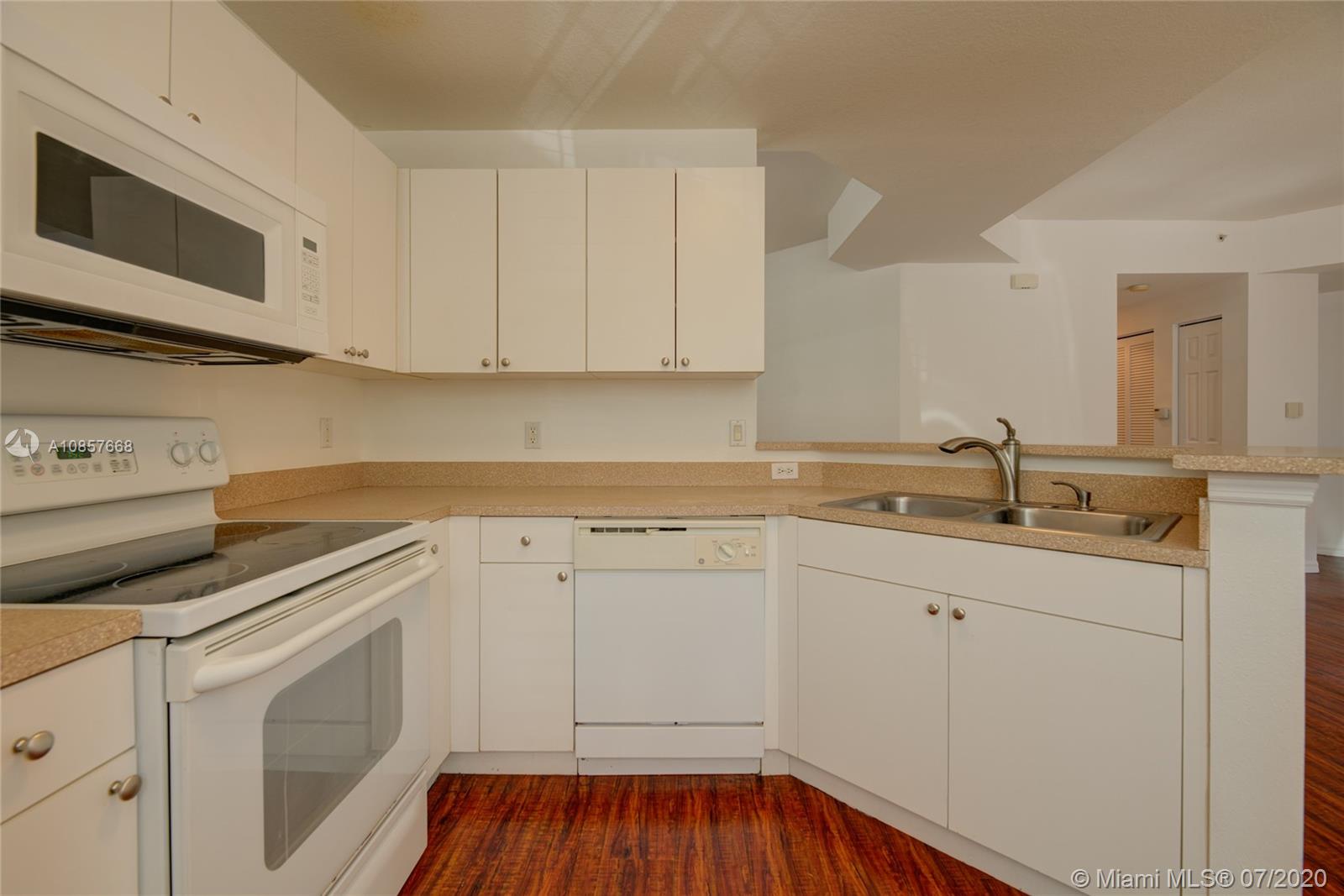 THE PRESERVE CONDO - Residential Lease