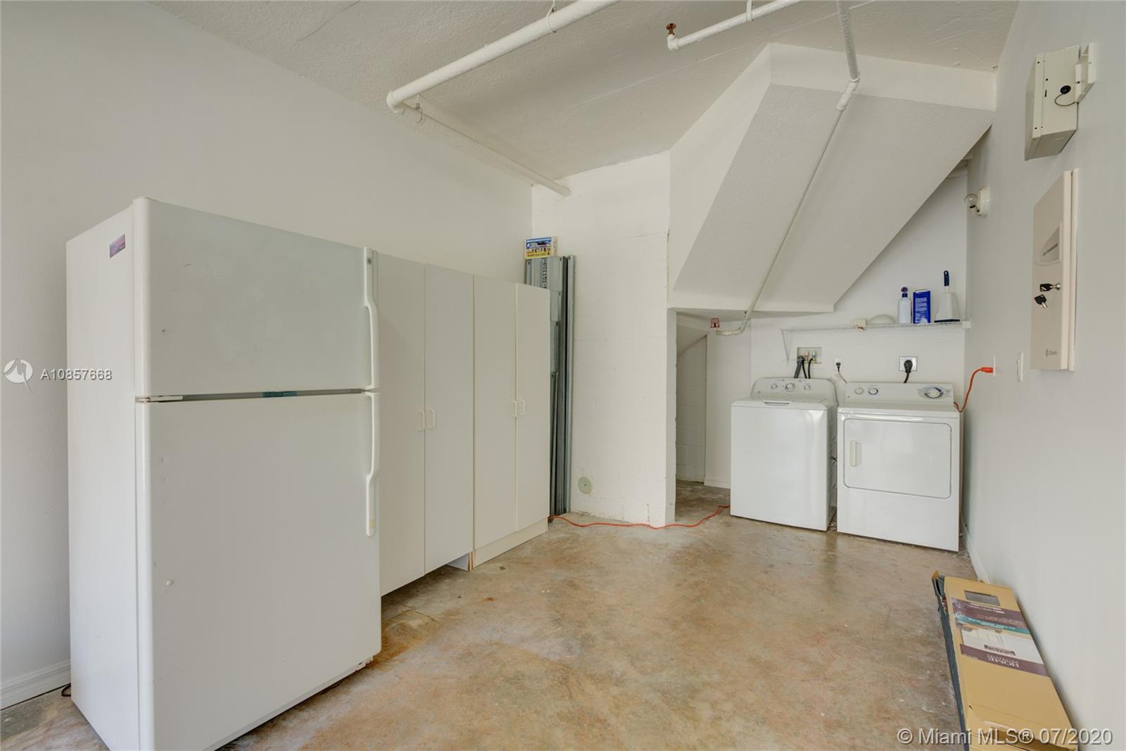 THE PRESERVE CONDO - Residential Lease