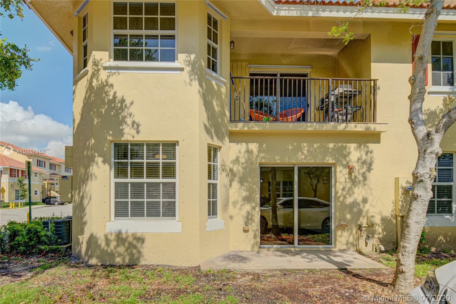 THE PRESERVE CONDO - Residential Lease