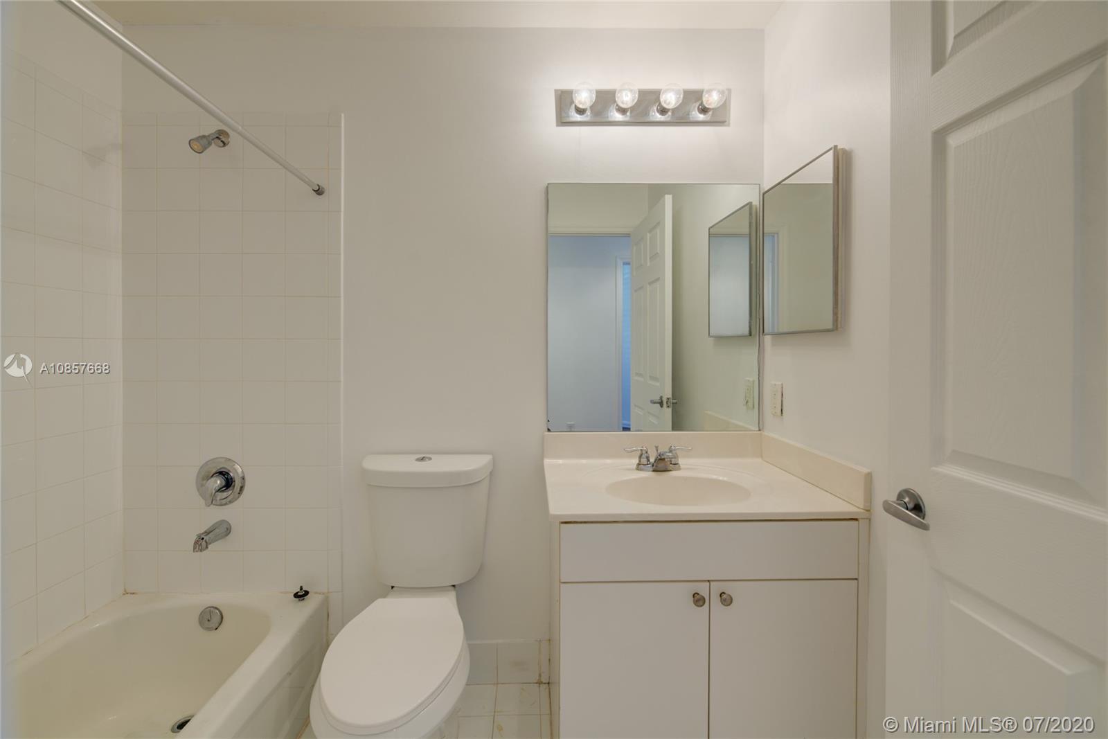 THE PRESERVE CONDO - Residential Lease