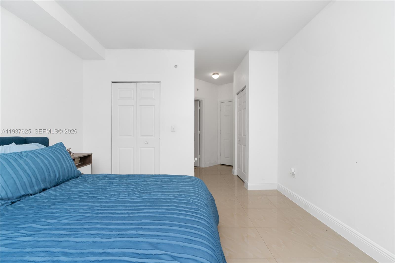 PORTO BELLAGIO CONDO - Residential