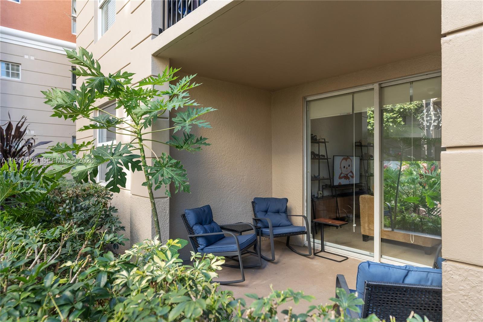 PORTO BELLAGIO CONDO - Residential