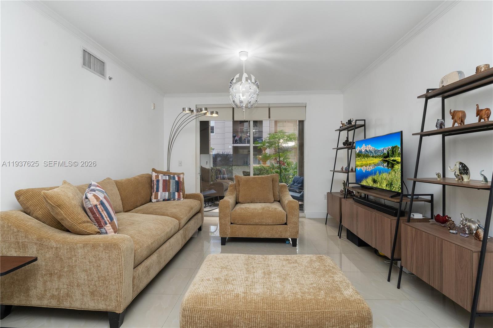 PORTO BELLAGIO CONDO - Residential