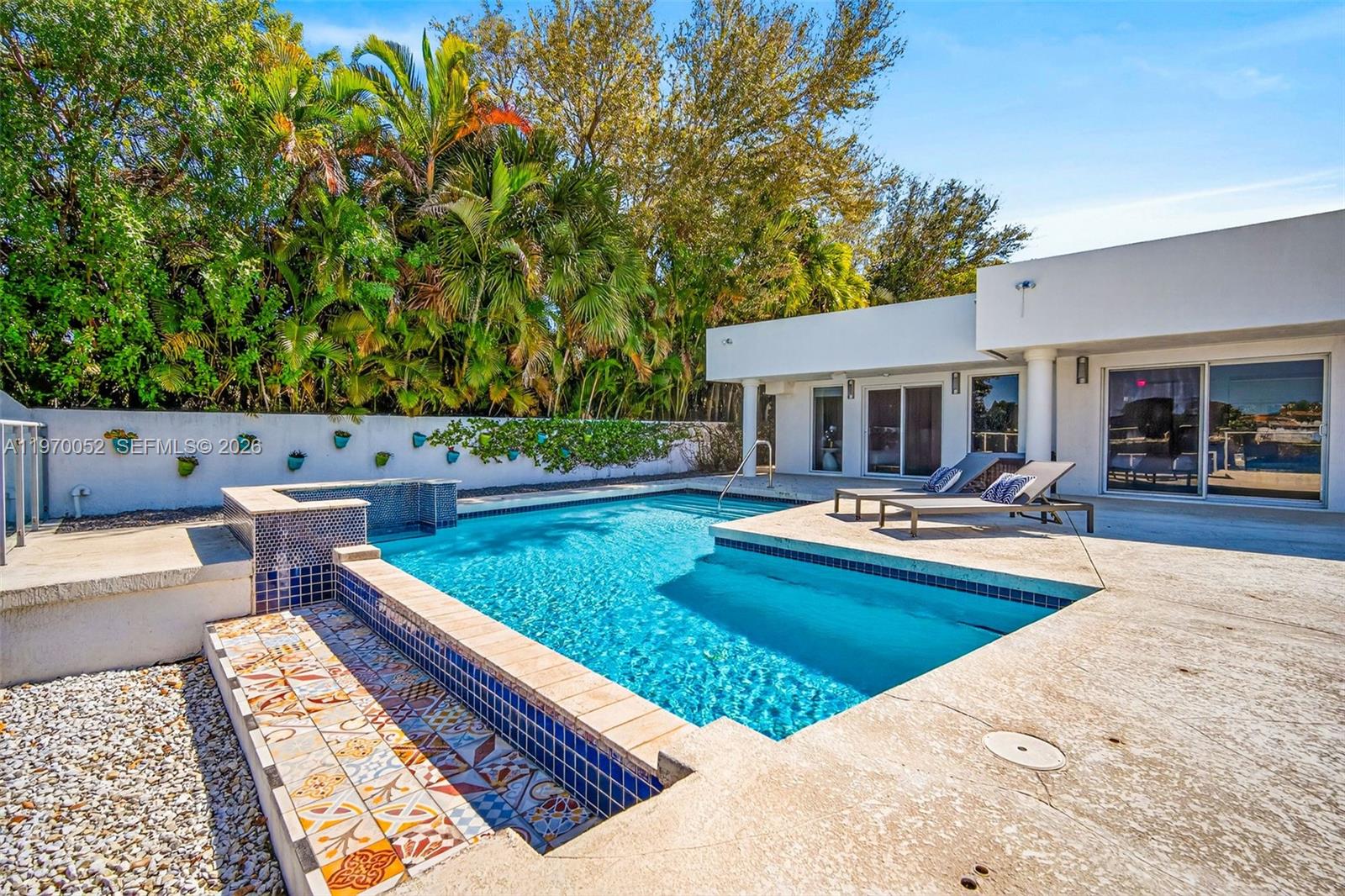 SKY LAKE - Residential