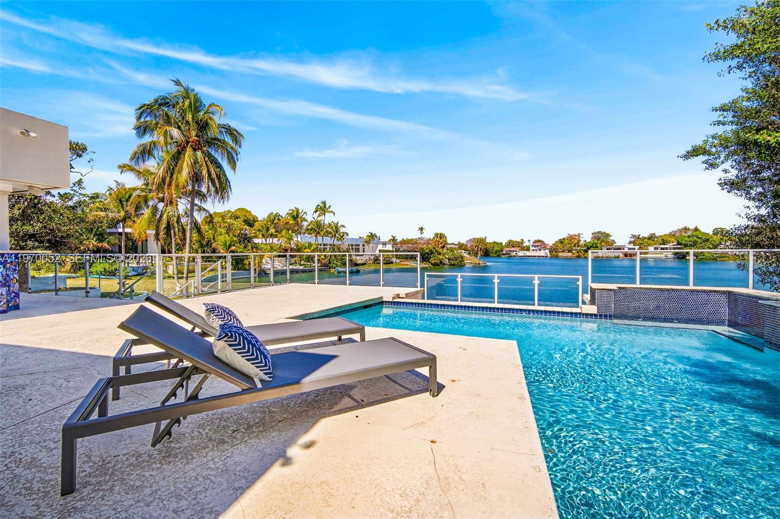 SKY LAKE - Residential