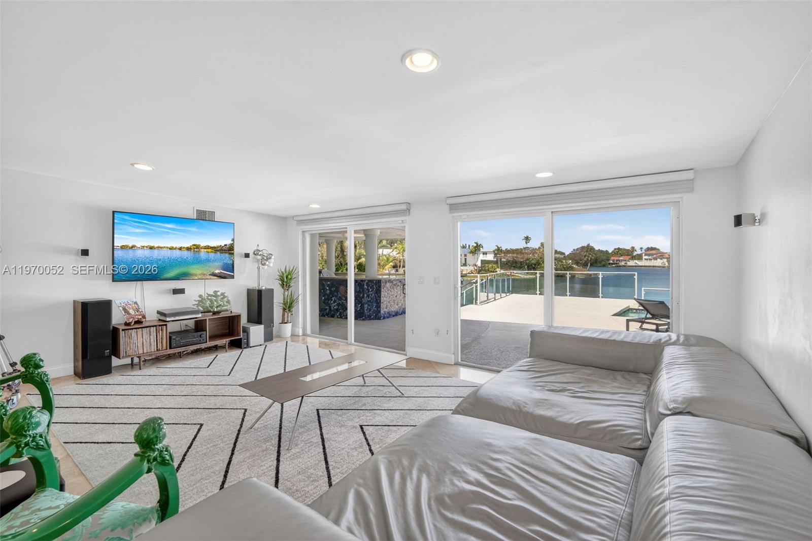 SKY LAKE - Residential