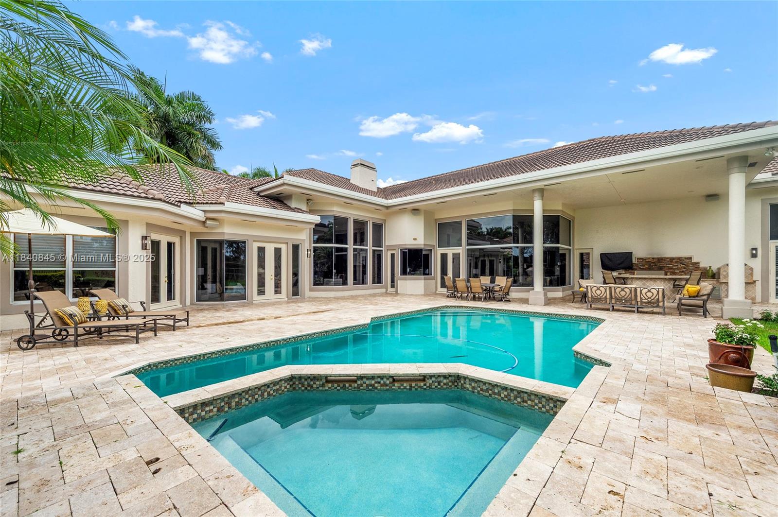 Riviera - Residential