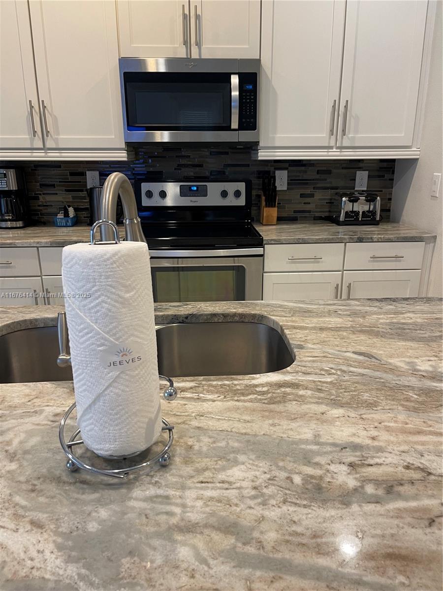 REUNION PHASE 1 PARCEL 1 U - Residential Lease