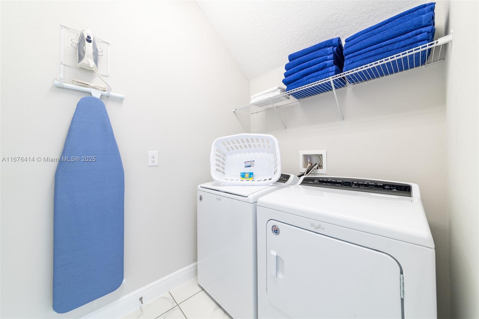 REUNION PHASE 1 PARCEL 1 U - Residential Lease