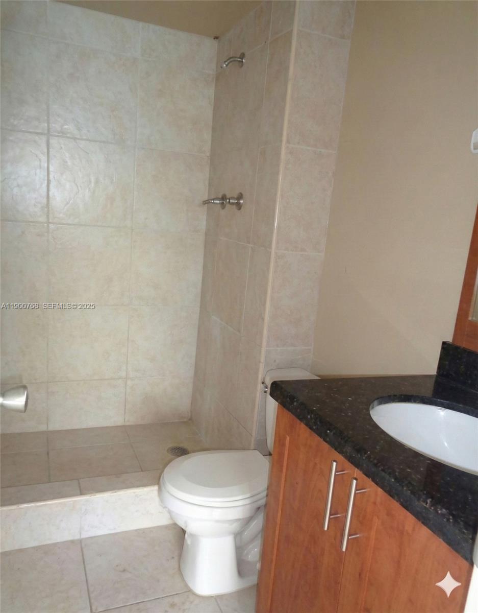 MONTECARLO CONDO - Residential