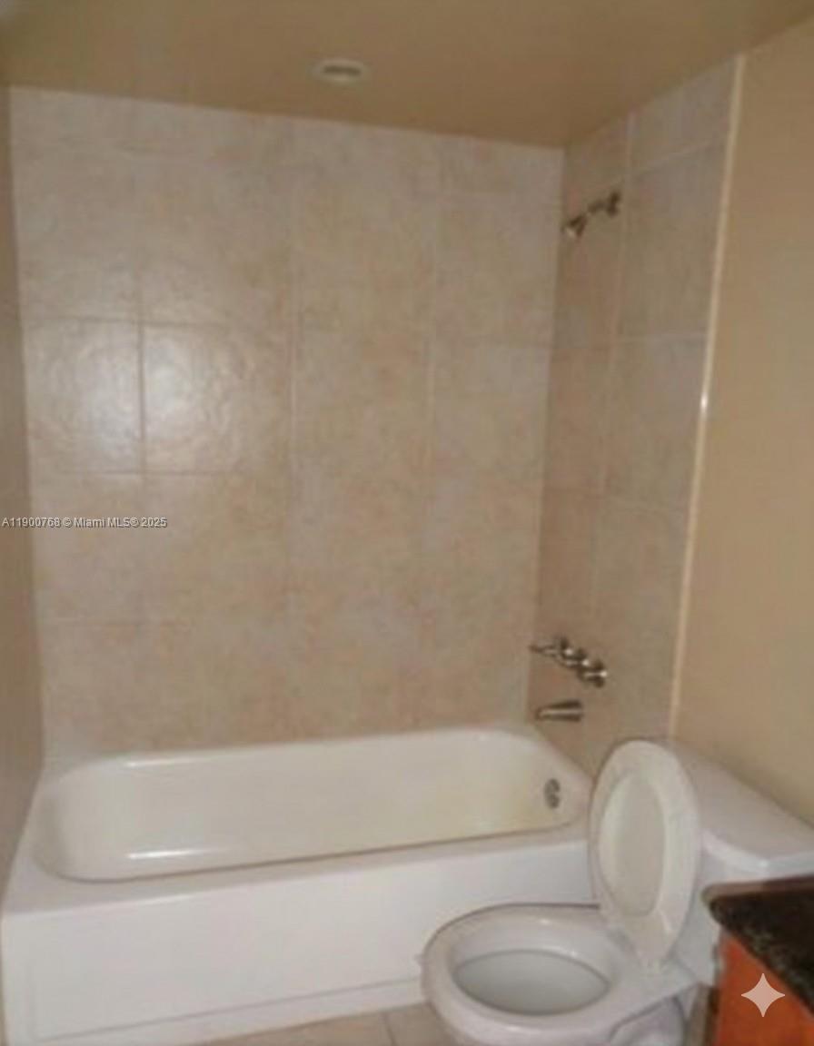MONTECARLO CONDO - Residential