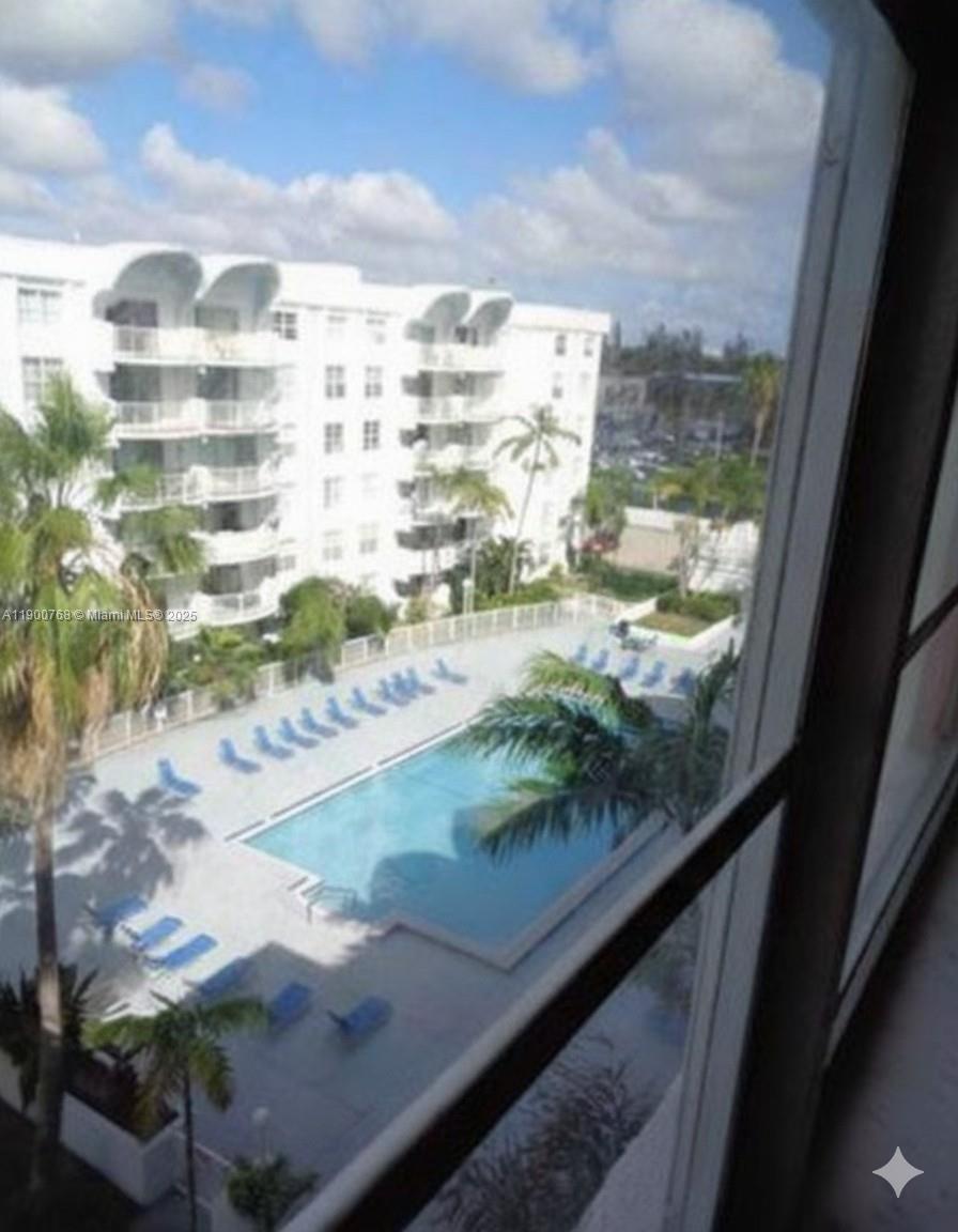 MONTECARLO CONDO - Residential