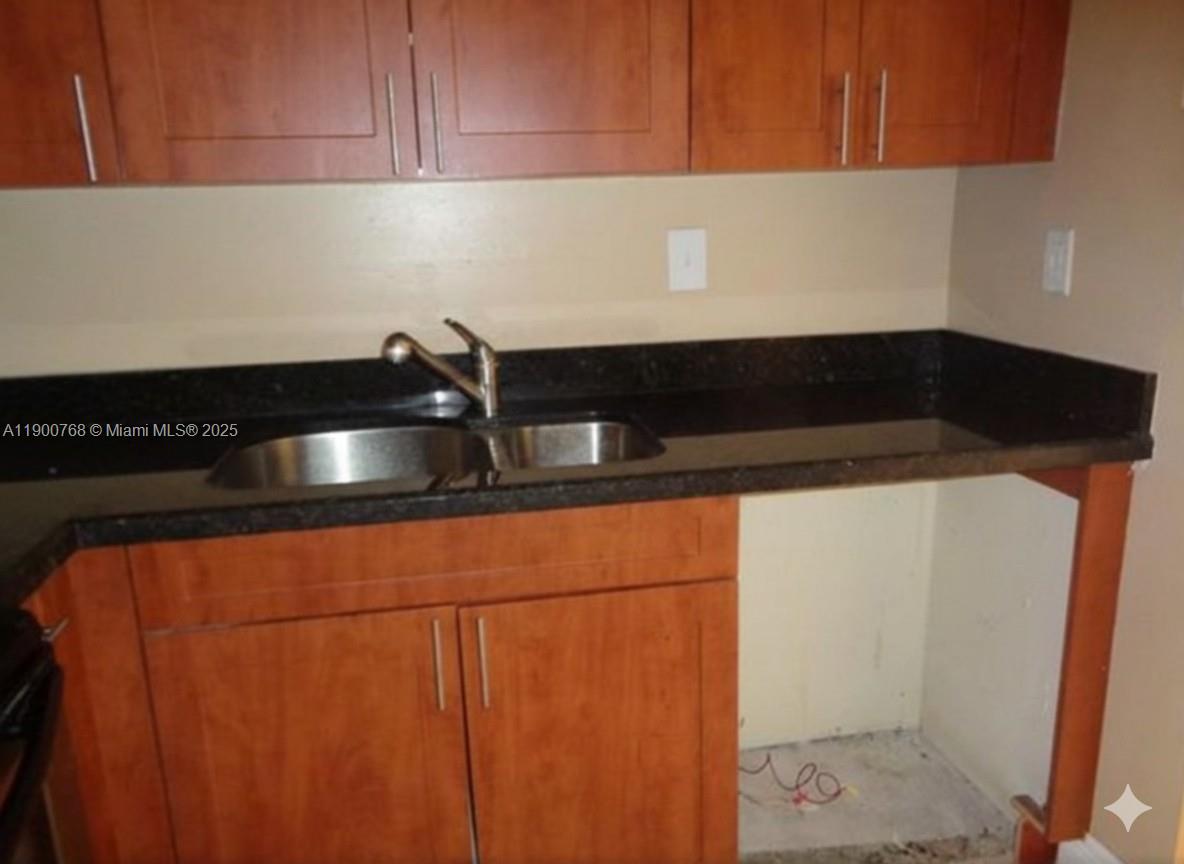 MONTECARLO CONDO - Residential