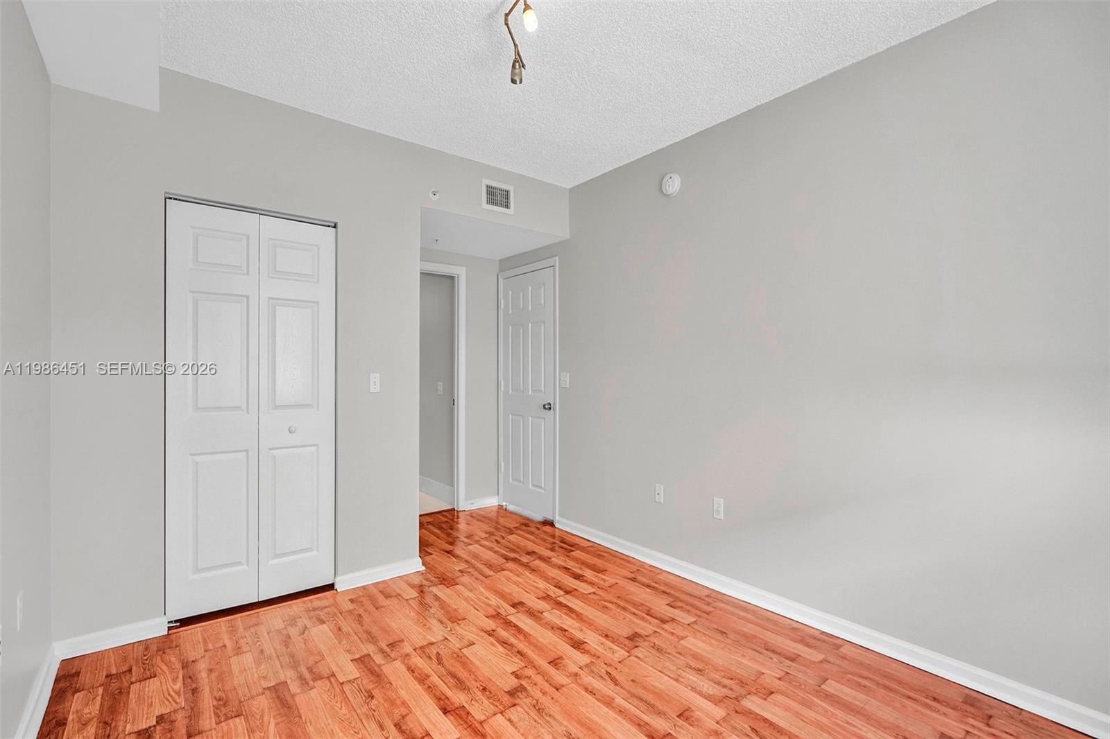 PORTO BELLAGIO CONDO - Residential Lease