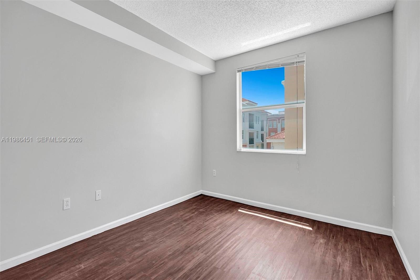 PORTO BELLAGIO CONDO - Residential Lease