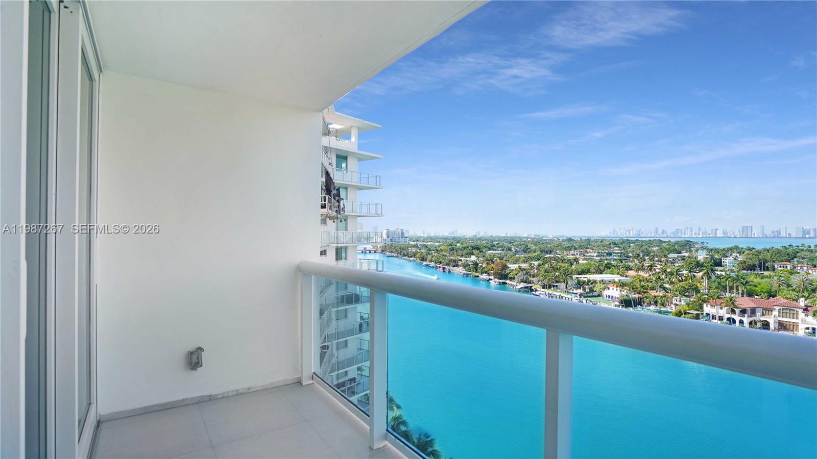 6770 Indian Creek Dr 14E