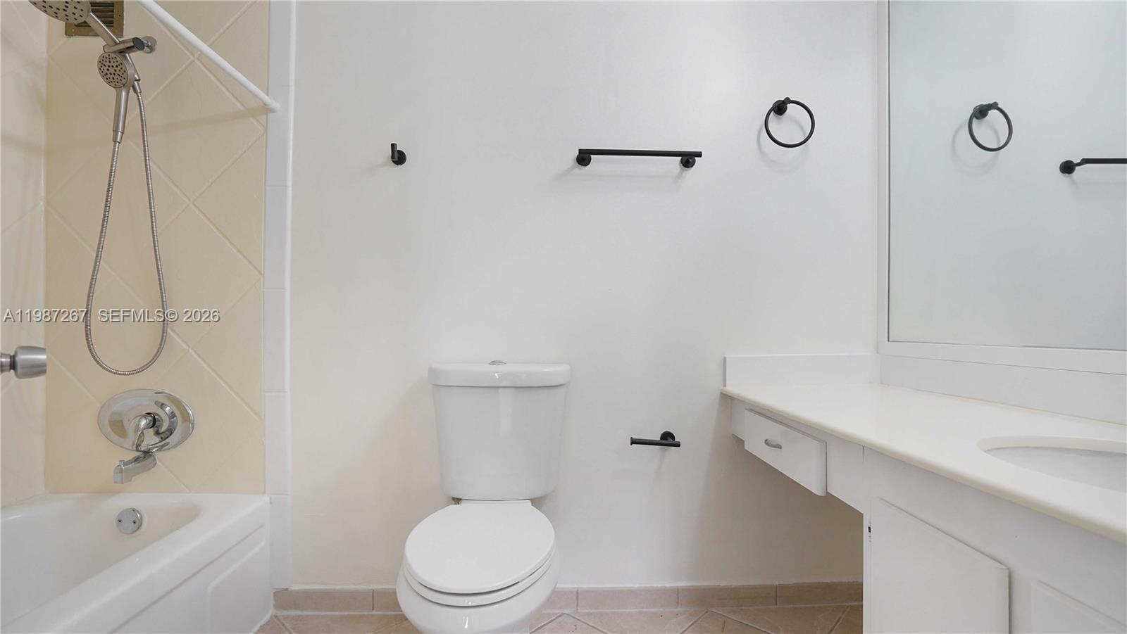 AQUASOL CONDO - Residential Lease