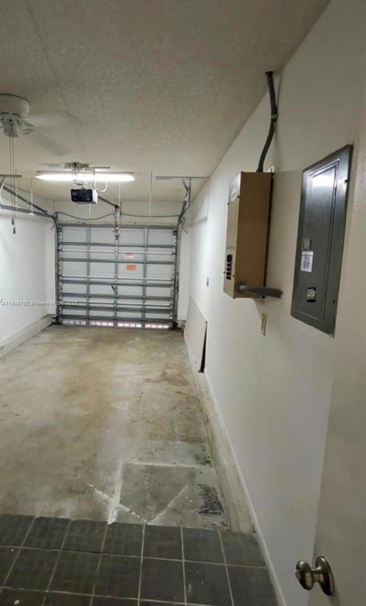 CINNAMON PLACE 1 - Residential Lease