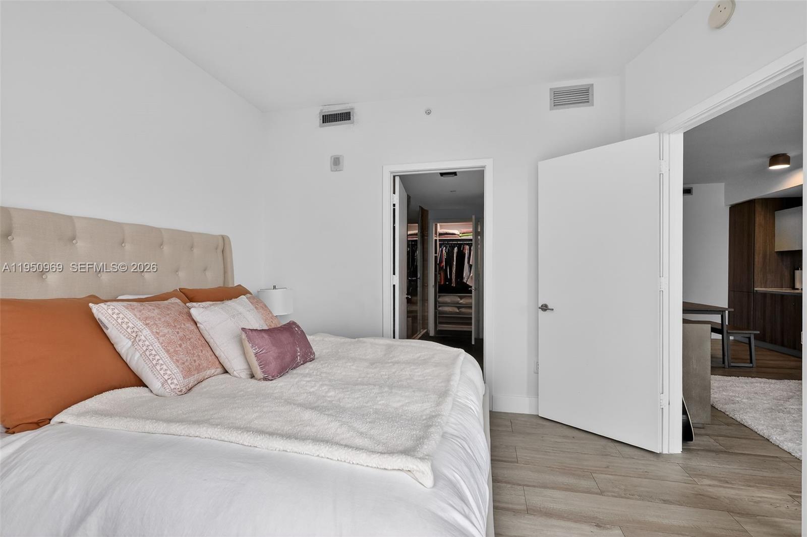 BISCAYNE BEACH CONDO - Residential