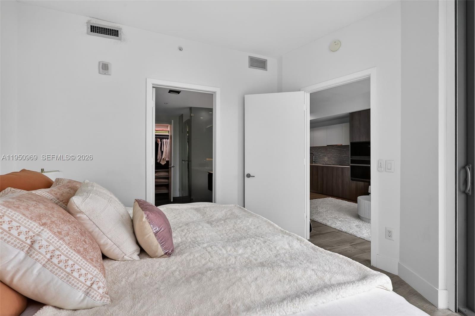 BISCAYNE BEACH CONDO - Residential