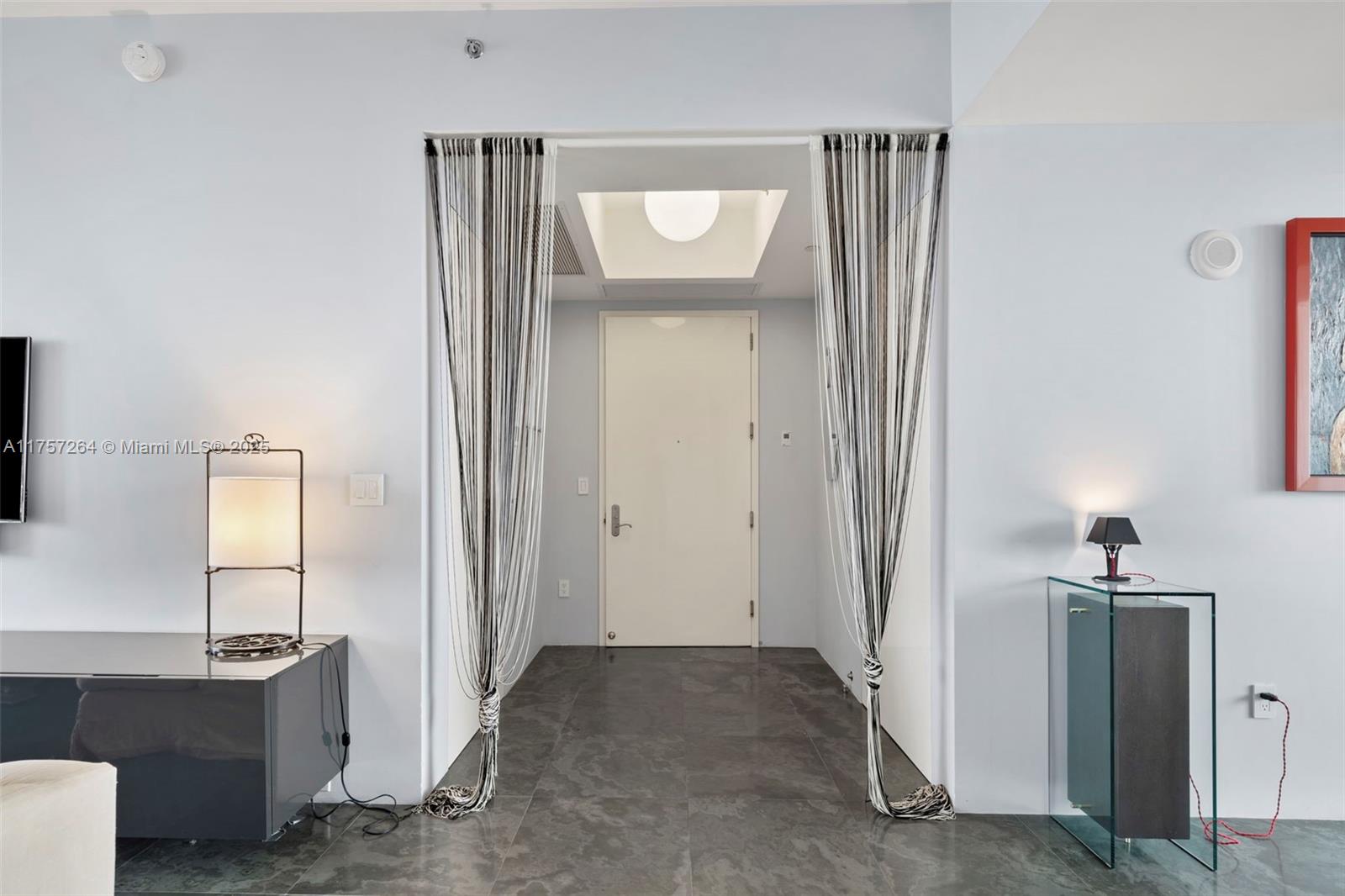 15811 Collins Ave 2904