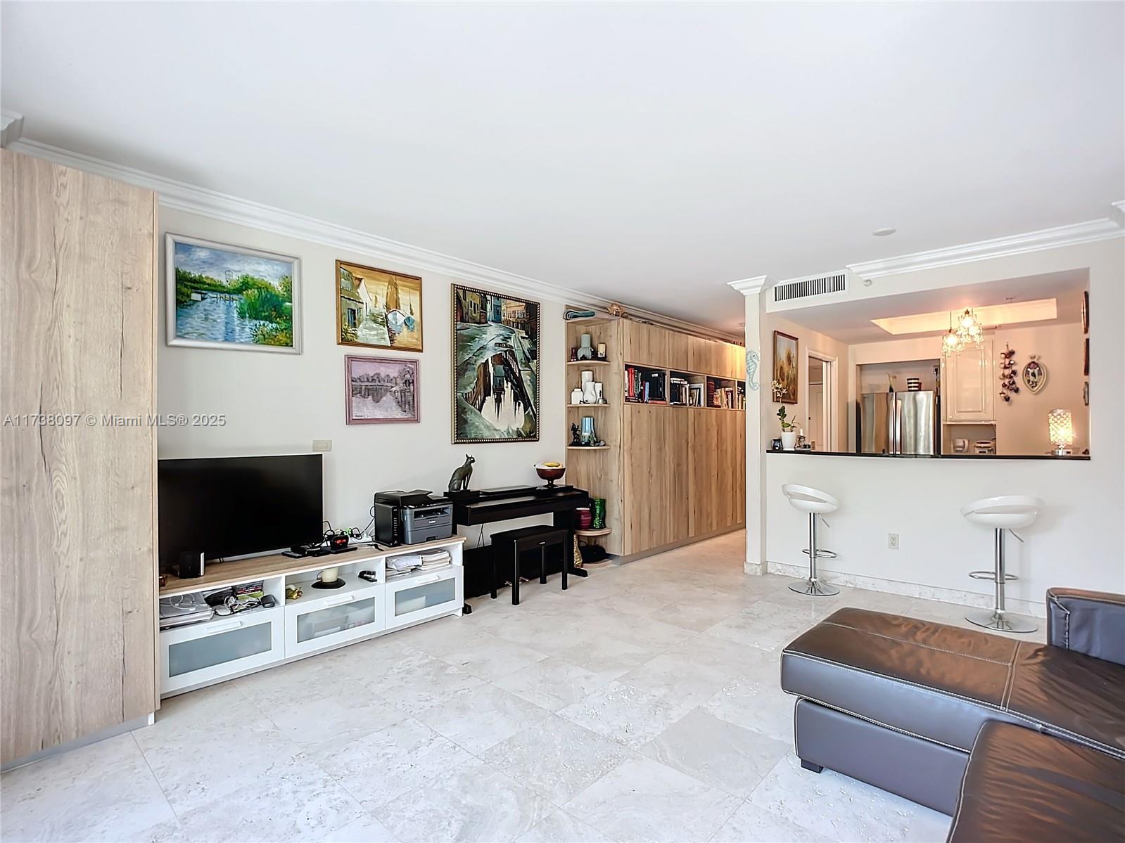 3400 SW 27th Avenue 302