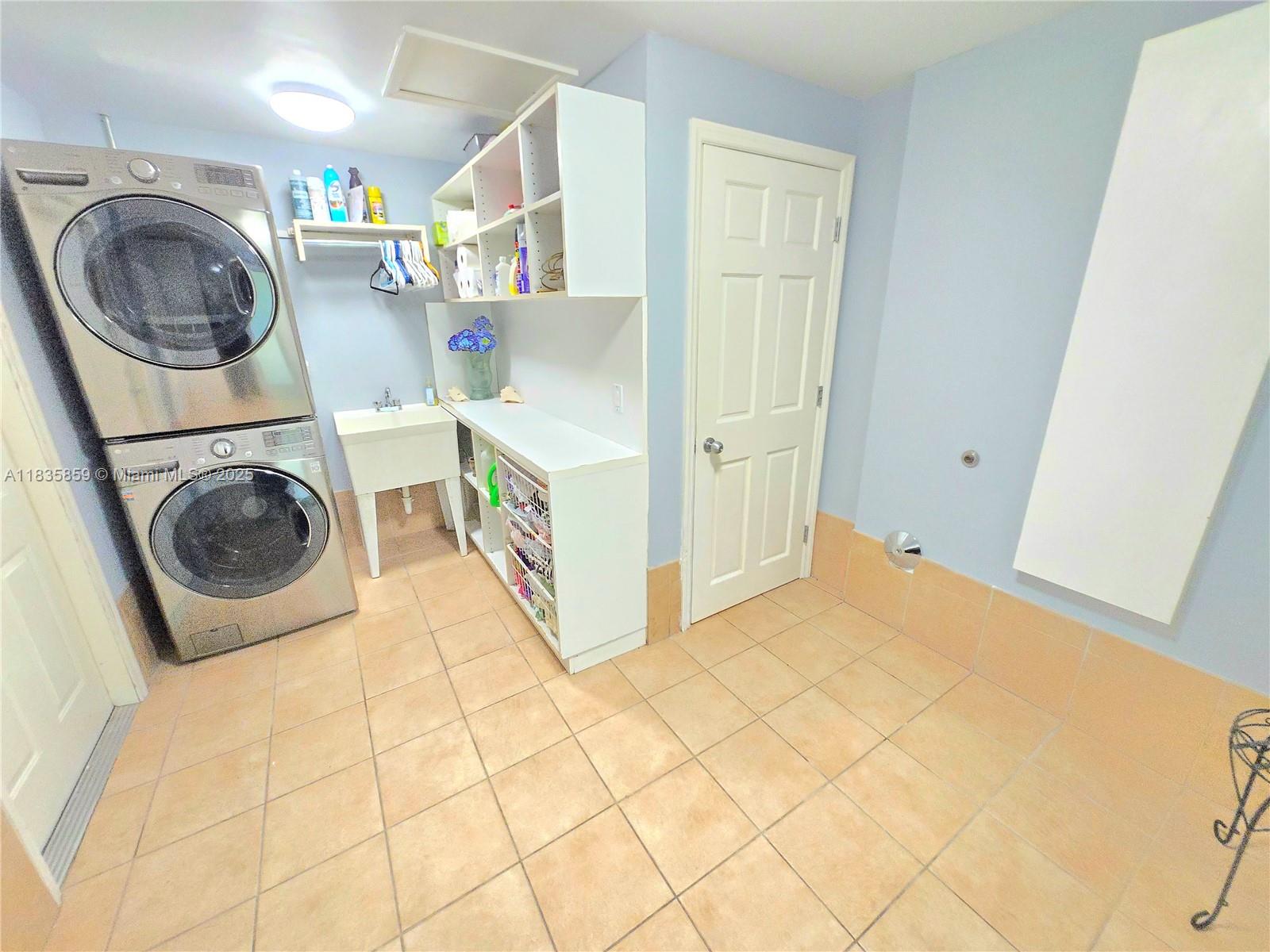 SUNILAND ESTATES - Residential